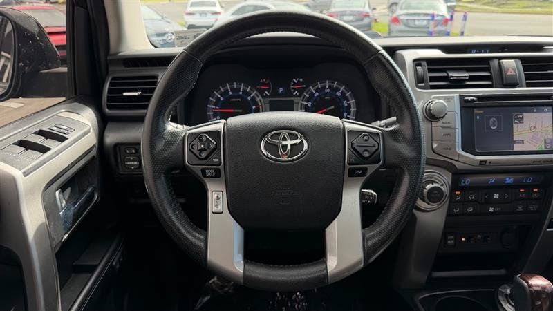 Used 2017 Toyota 4Runner Limited AWD/4WD image 29