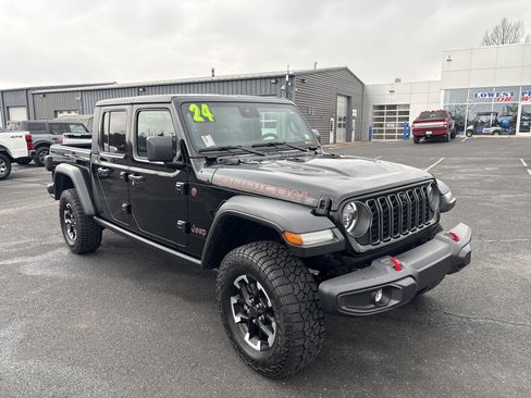 Used 2024 Jeep Gladiator Rubicon w/ Technology Group image 1