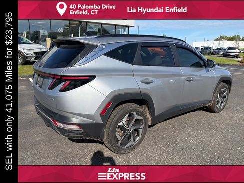 Used 2024 Hyundai Tucson SEL w/ Convenience Package AWD/4WD image 3