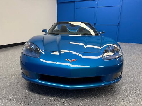 Used 2009 Chevrolet Corvette Convertible w/ Preferred Equipment Group RWD image 3