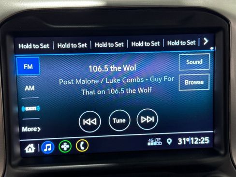 Used 2021 Chevrolet Silverado 1500 RST w/ Bed Protection Package image 12