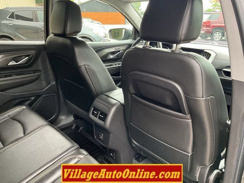 Used 2020 GMC Terrain SLT w/ Preferred Package AWD/4WD image 39