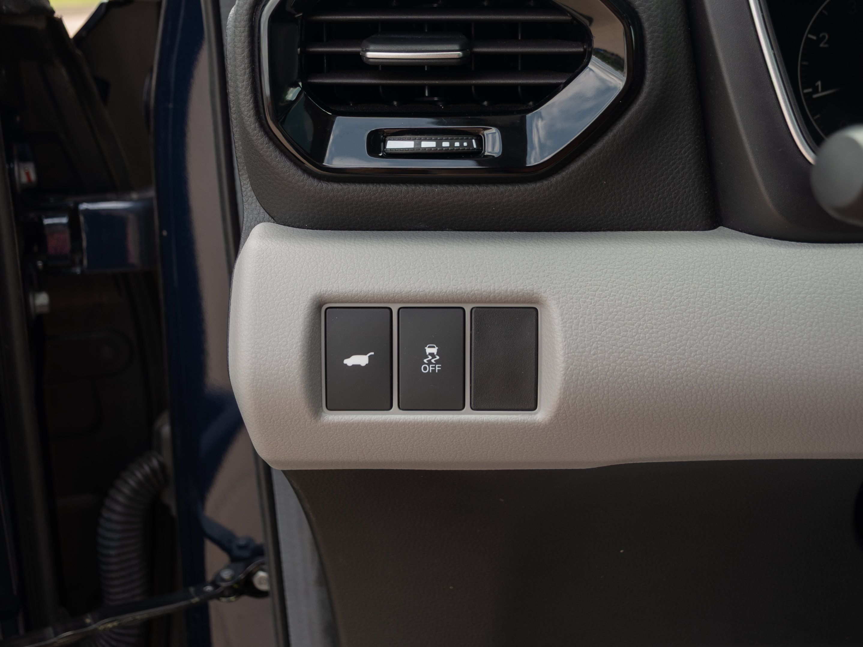 Used 2025 Honda Pilot Touring image 14