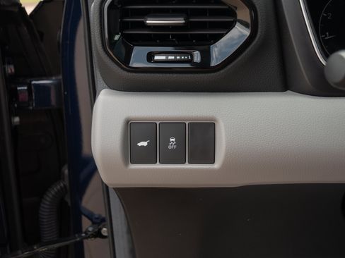 Used 2025 Honda Pilot Touring image 14