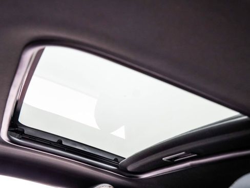 Used 2022 Chevrolet Camaro SS RWD image 18