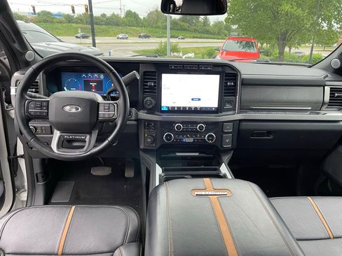 Used 2023 Ford F450 Platinum w/ FX4 Off-Road Package AWD/4WD image 10