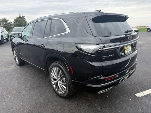 Used 2025 Buick Enclave Avenir w/ Super Cruise Package AWD/4WD image 3