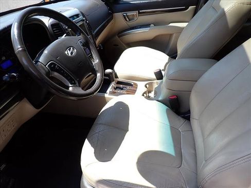 Used 2011 Hyundai Santa Fe Limited w/ Navigation Pkg 4 AWD/4WD image 10