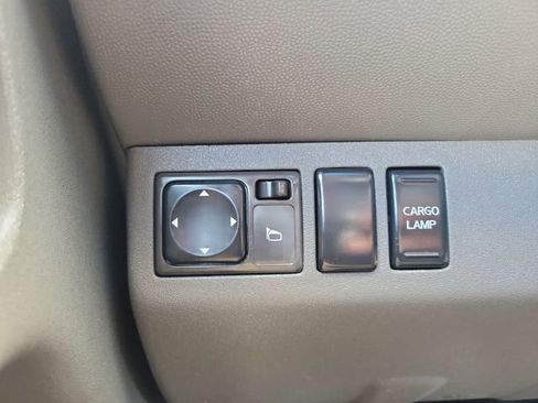 Used 2006 Nissan Frontier XE w/ (G01) XE Preferred Pkg RWD image 17