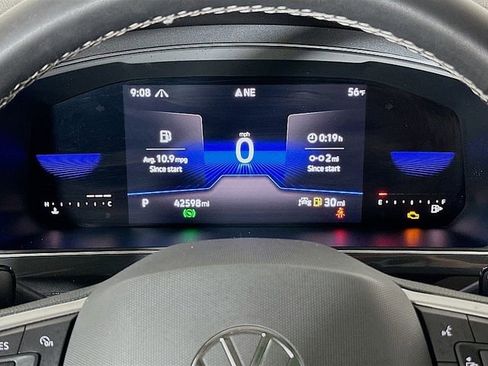 Used 2022 Volkswagen Tiguan SE AWD/4WD image 13