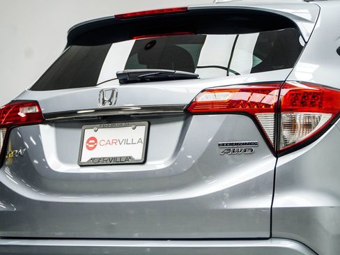 Used 2019 Honda HR-V Touring image 13