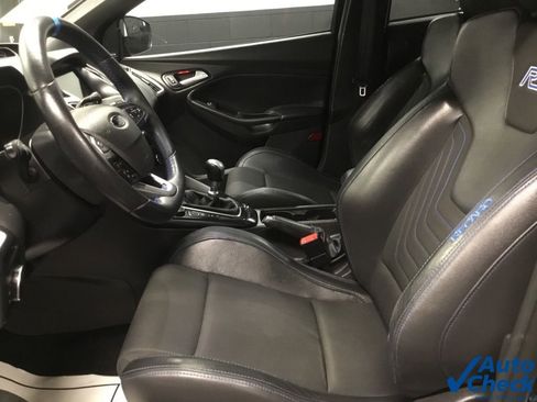 Used 2016 Ford Focus RS image 22