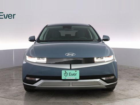Used 2024 Hyundai Ioniq 5 SEL image 3