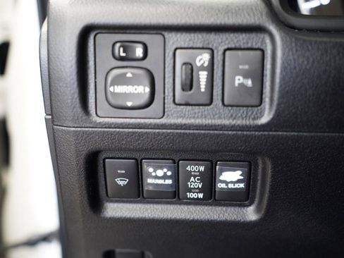 Used 2016 Toyota 4Runner Limited AWD/4WD image 24