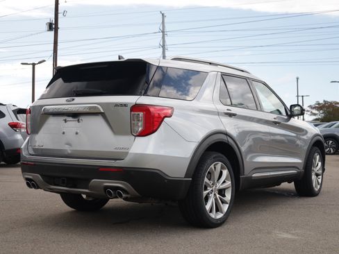 Used 2021 Ford Explorer Platinum w/ Equipment Group 601A AWD/4WD image 5