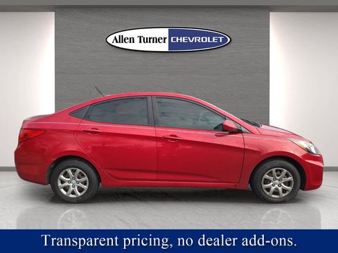 Used 2013 Hyundai Accent GLS image 5