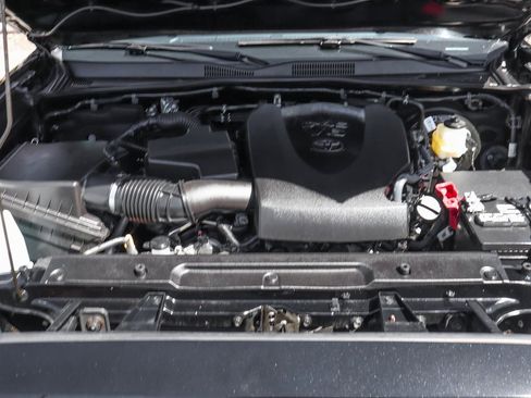 Used 2022 Toyota Tacoma SR5 image 11