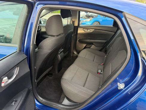 Used 2019 Kia Forte LXS FWD image 29