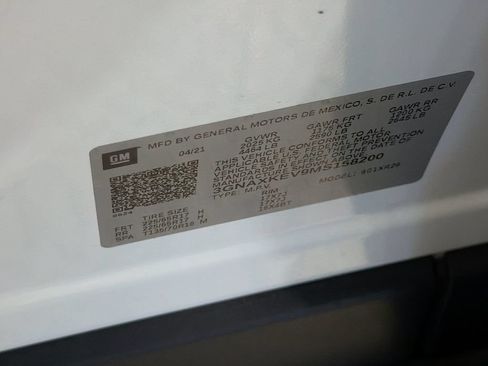 Used 2021 Chevrolet Equinox LT FWD image 45