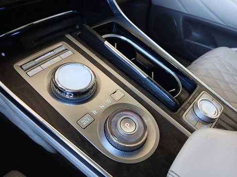 Used 2023 Genesis GV80 3.5T w/ Prestige Package image 18