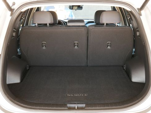 Used 2023 Hyundai Santa Fe SEL image 21