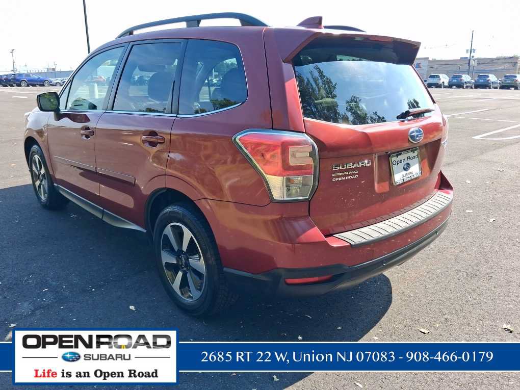 Used 2017 Subaru Forester 2.5i Limited AWD/4WD image 5