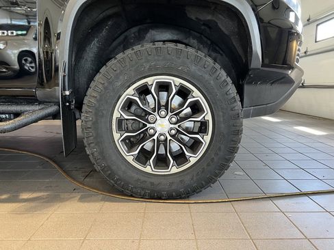 Used 2021 Chevrolet Colorado ZR2 image 10