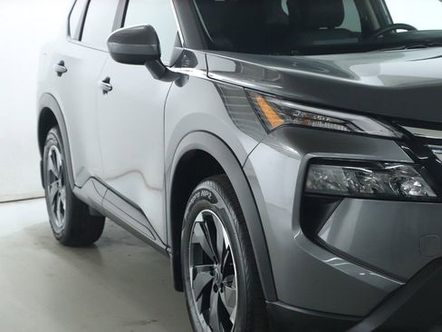 Certified 2026 Nissan Rogue SV image 9