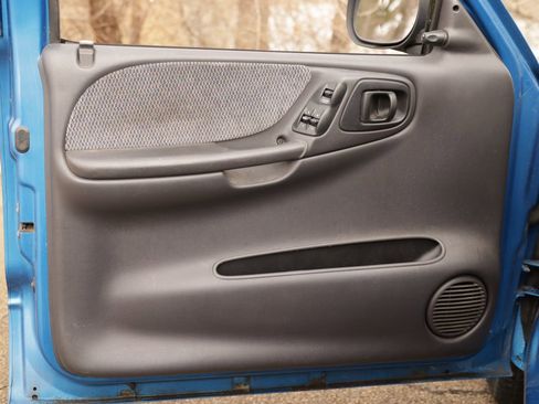 Used 1999 Dodge Dakota SLT image 22