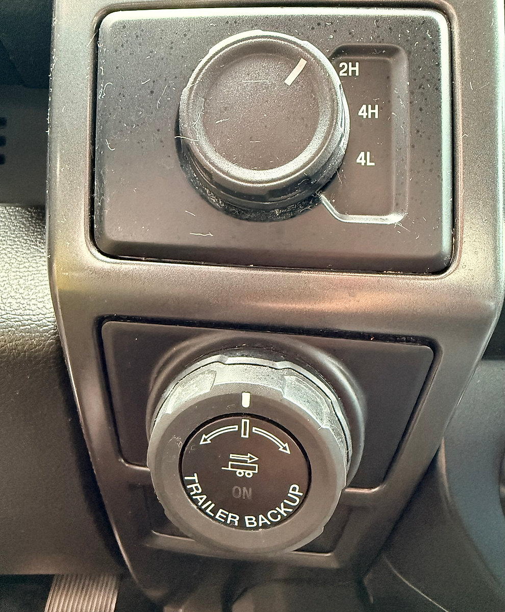Used 2020 Ford F150 XLT w/ Equipment Group 302A Luxury AWD/4WD image 27
