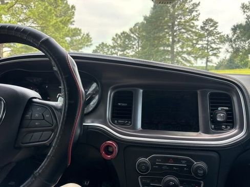Used 2020 Dodge Charger R/T w/ Plus Group RWD image 53
