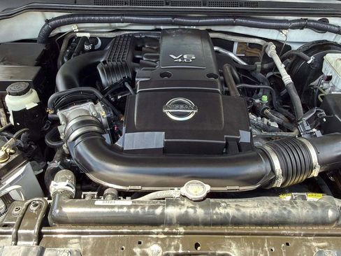 Used 2018 Nissan Frontier SV RWD image 21