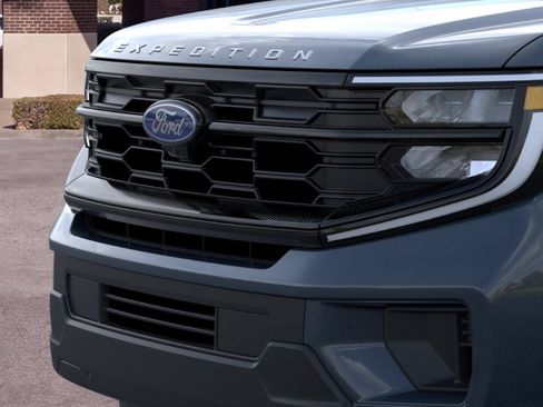 New 2026 Ford Expedition Active AWD/4WD image 17