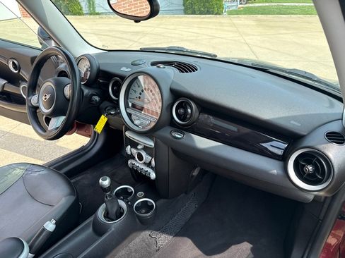 Used 2009 MINI Cooper Clubman Hardtop FWD image 11