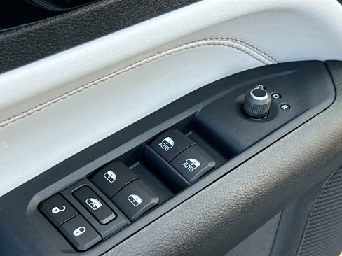 New 2026 Jeep Compass Limited image 8