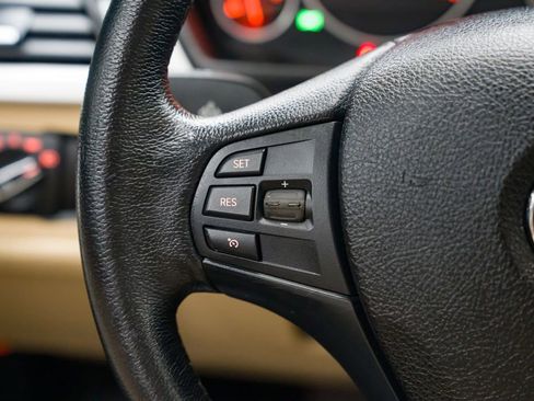 Used 2018 BMW 320i xDrive Sedan image 16