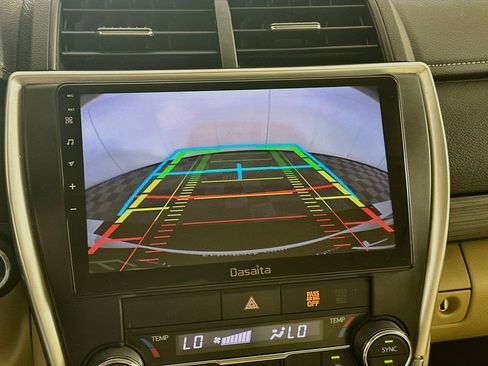 Used 2017 Toyota Camry XLE w/ Moonroof Package FWD image 23
