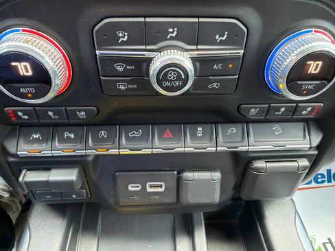 Used 2019 GMC Sierra 1500 SLT w/ SLT Premium Plus Package AWD/4WD image 29