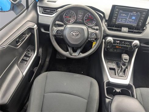 Used 2021 Toyota RAV4 LE image 15
