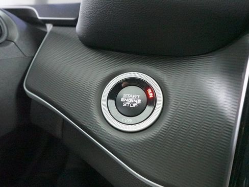 New 2025 Jeep Grand Cherokee L Altitude image 21