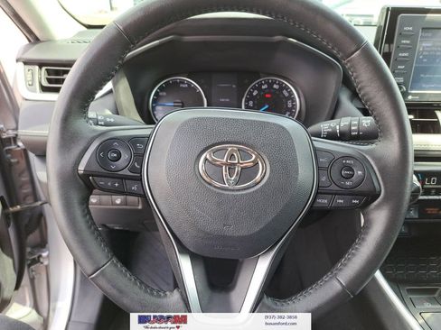 Used 2022 Toyota RAV4 XLE w/ XLE Grade Weather Package image 15