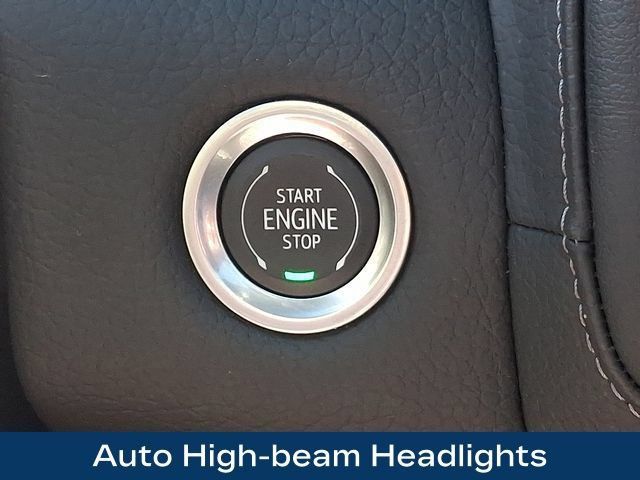Used 2024 GMC Yukon XL Denali w/ Advanced Technology Package AWD/4WD image 26