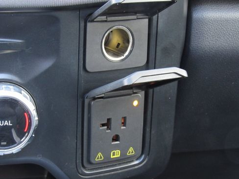 Used 2024 Ford F450 Platinum w/ Camper Package image 36