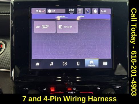 Used 2025 Jeep Grand Cherokee Altitude image 12