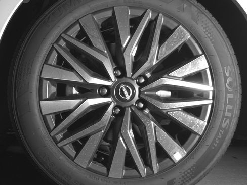 Used 2025 Nissan Altima 2.5 SV image 12