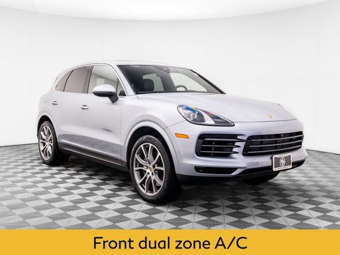 Used 2023 Porsche Cayenne AWD/4WD image 8