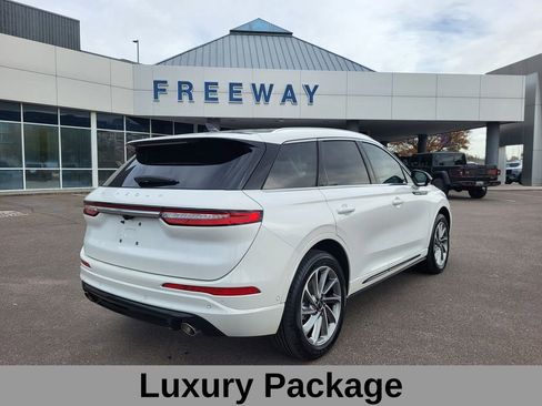 Used 2022 Lincoln Corsair Grand Touring w/ Elements Technology Bundle image 5