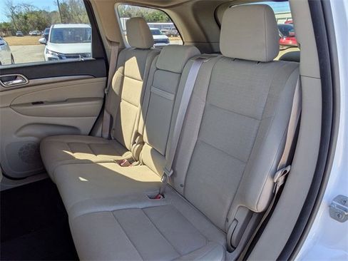 Used 2015 Jeep Grand Cherokee Laredo w/ Quick Order Package 23E image 24