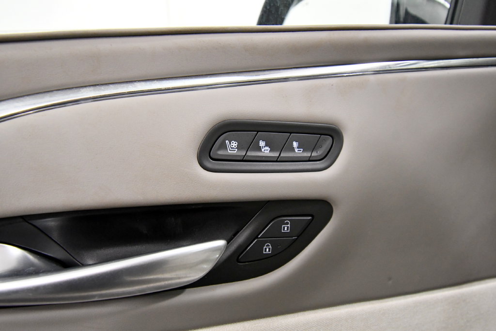 Used 2024 Cadillac Escalade ESV Sport Platinum AWD/4WD image 22