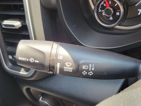 Used 2021 RAM 1500 Big Horn AWD/4WD image 17